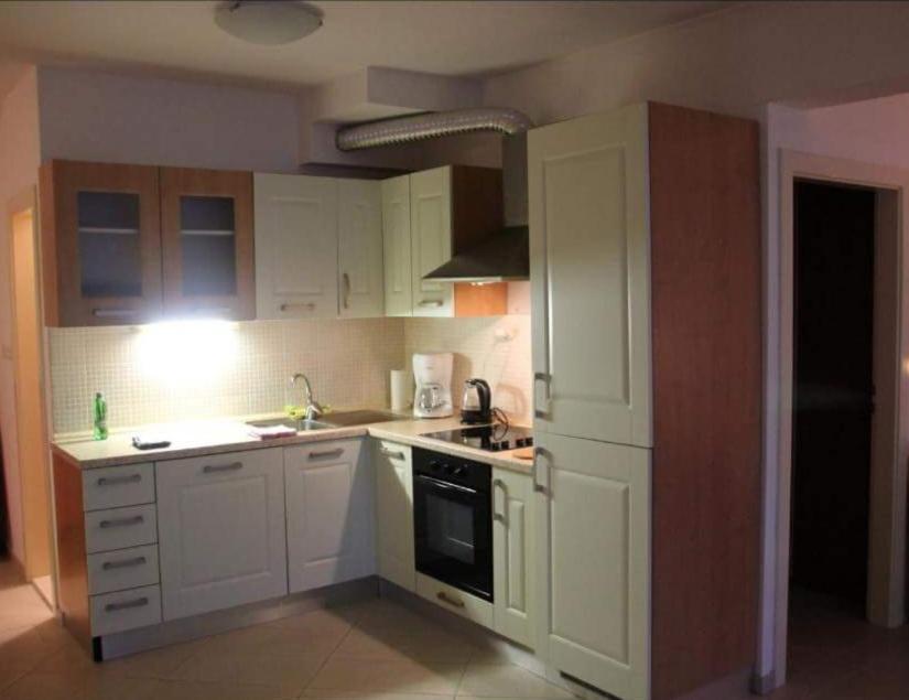 Apartment Diwa Брела Экстерьер фото