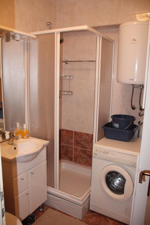 Apartment Diwa Брела Экстерьер фото