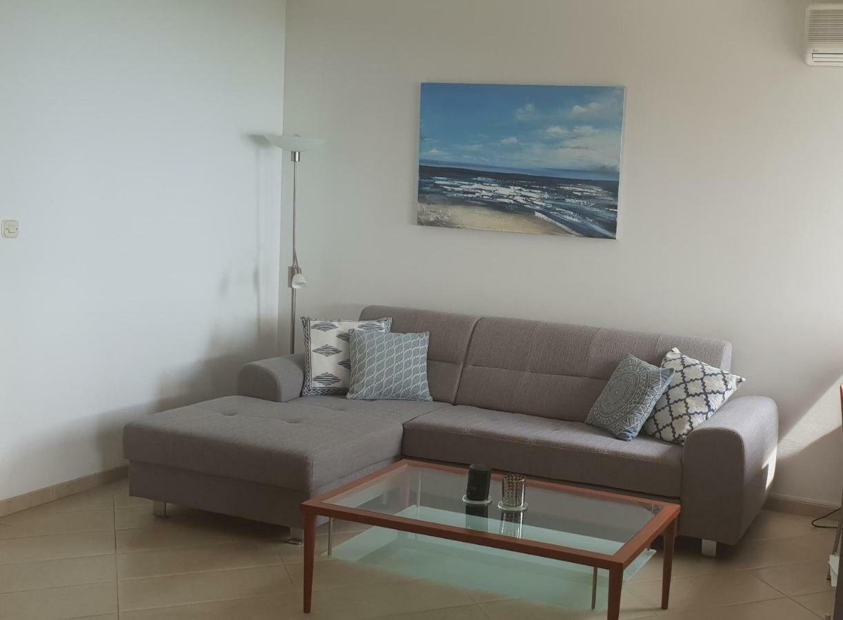 Apartment Diwa Брела Экстерьер фото